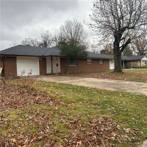 Photo of 511 Maria Street, Springdale, AR 72762 (MLS # 1329501)