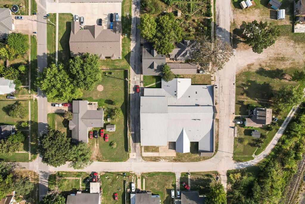 Gentry Orig Gentry - Commercial Lease