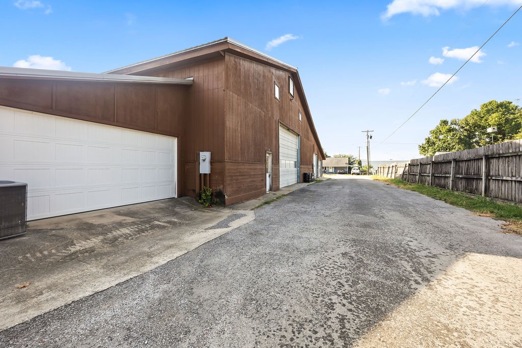 Gentry Orig Gentry - Commercial Lease
