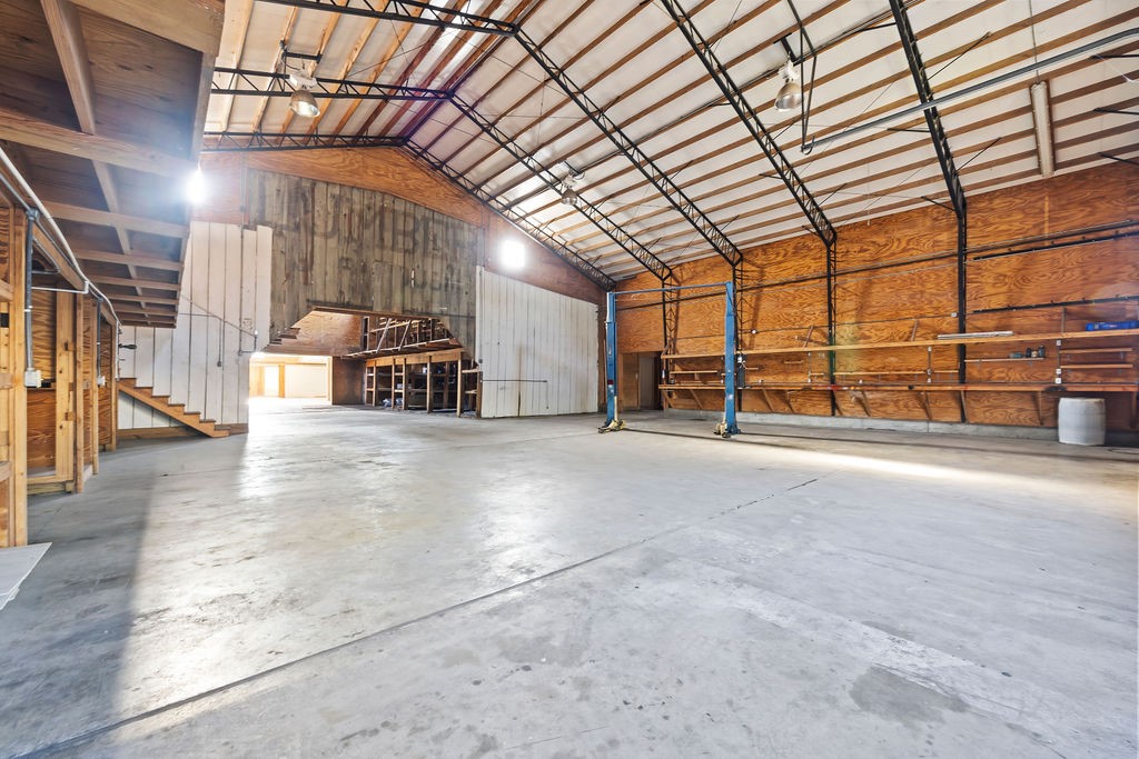 Gentry Orig Gentry - Commercial Lease