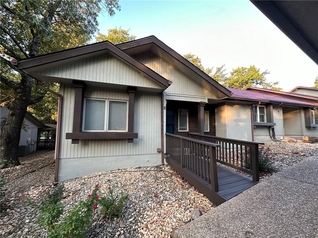 Melanie Courts BVV - Residential Lease