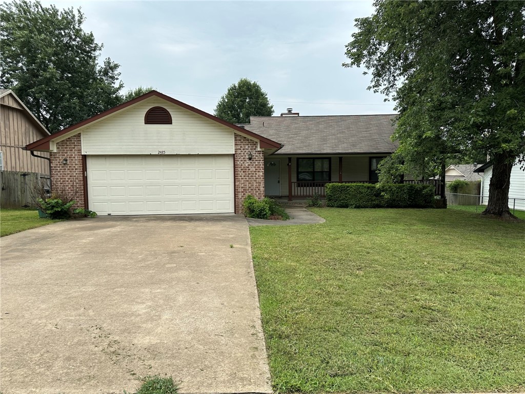 Completely remodeled home in AMAZING location!!! New flooring, counter tops, appliances, fresh paint, and more! Located close to Northwest AR Mall, with easy access to I-49, Johnson, or Washington Regional Hospital. Quiet cul-de-sac. Jump on this one quick!