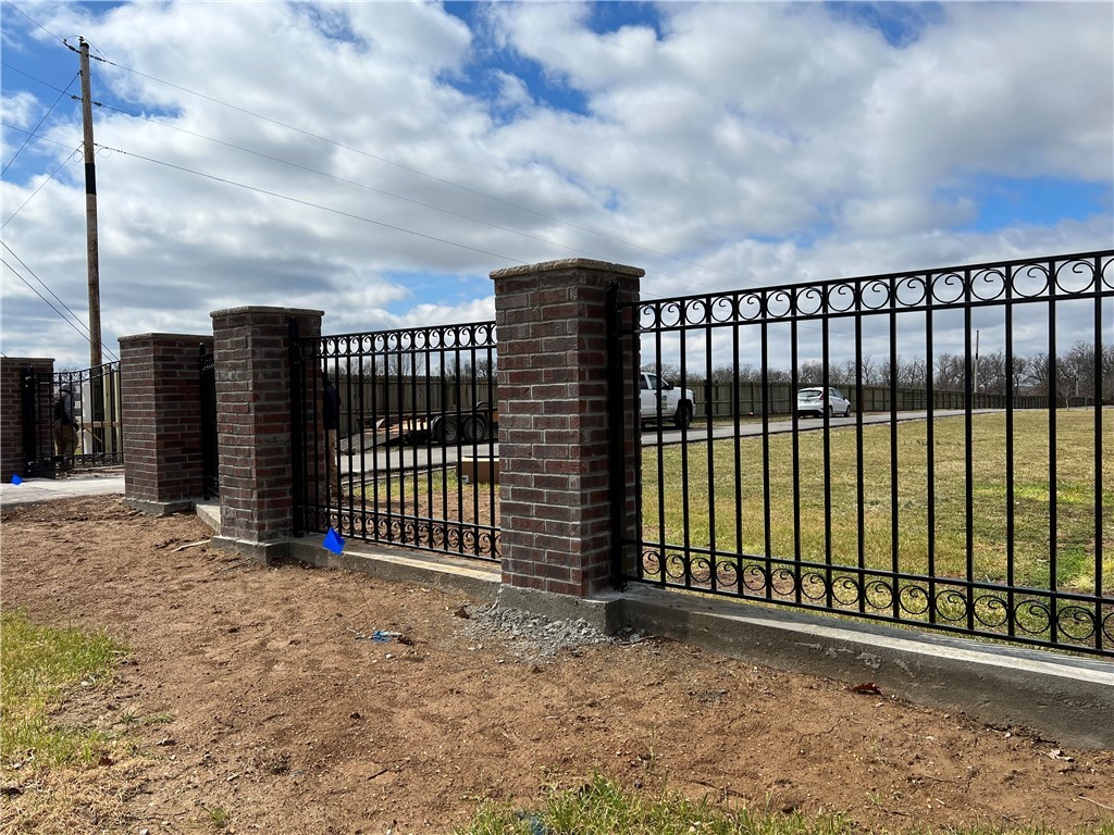 Tontitown Outlots - Residential