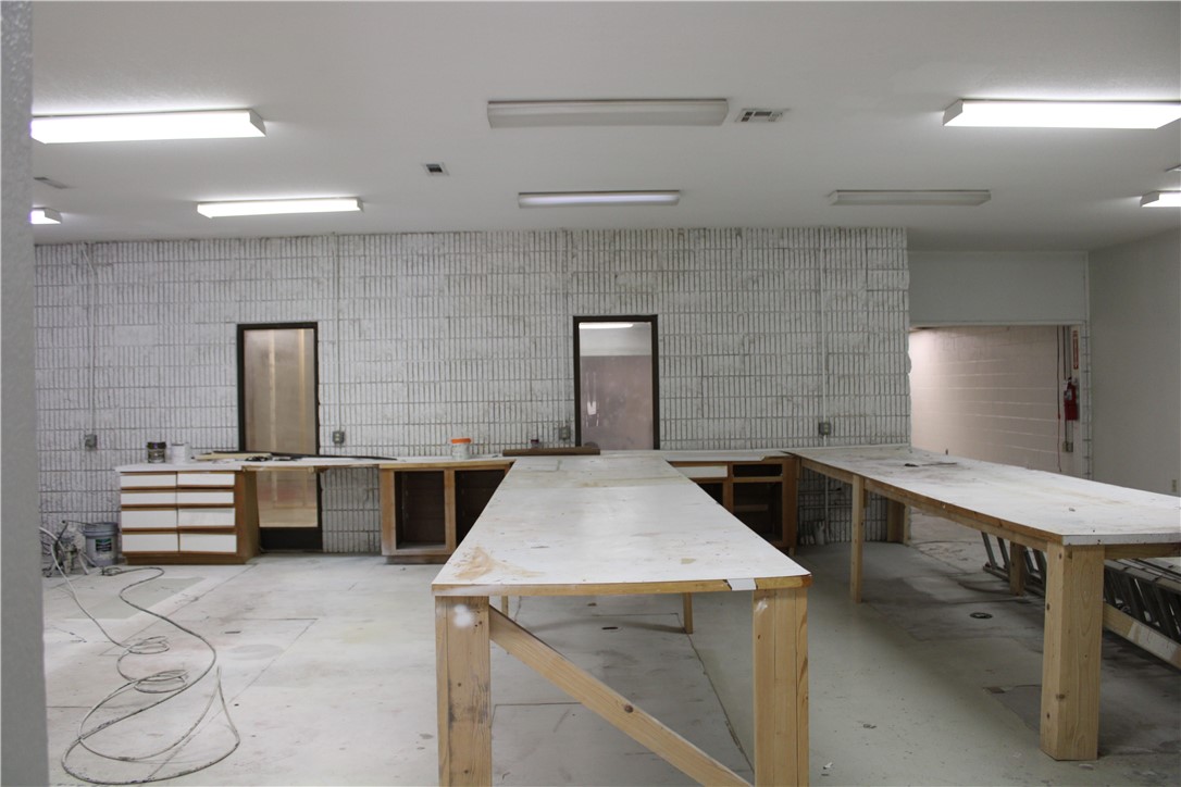 Industrial Park #2 Ph Ii - Commercial Lease