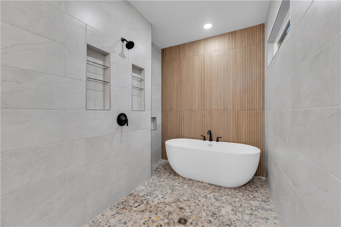 Lassiter 1st Add Lowell - Residential