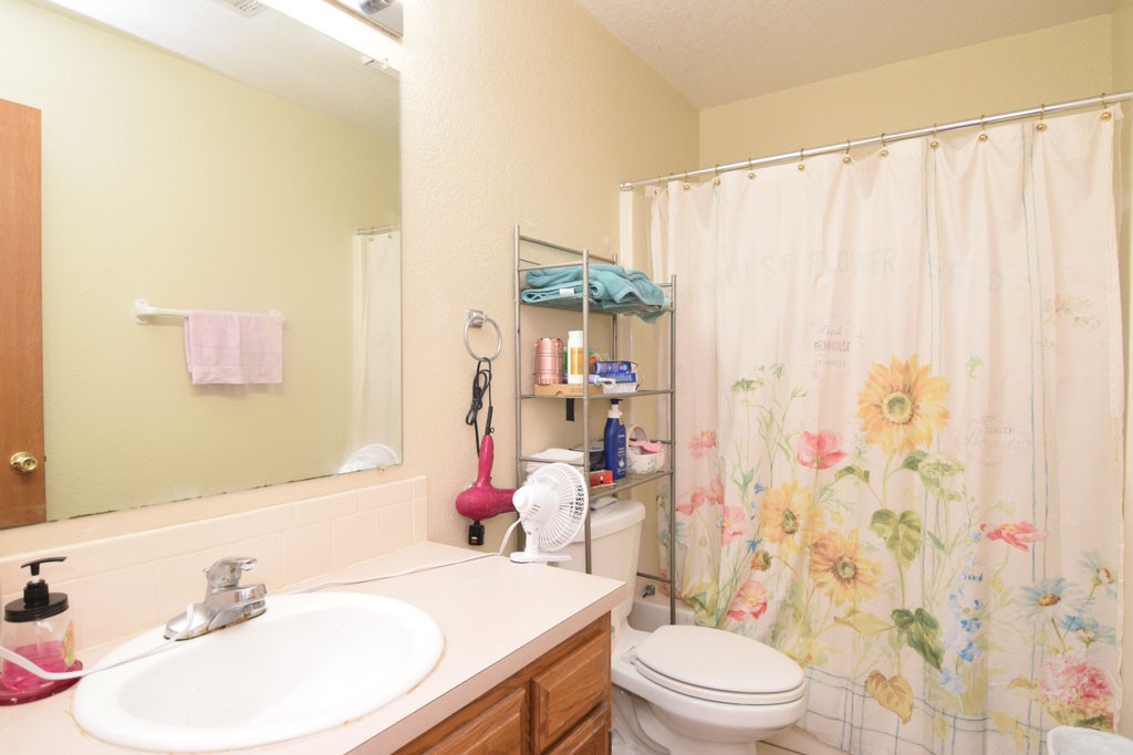 Centennial Acres Unit 07 Rogers - Residential Income