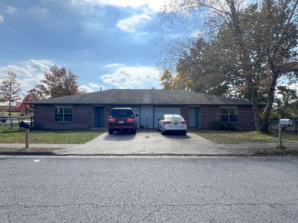 Centennial Acres Unit 07 Rogers - Residential Income