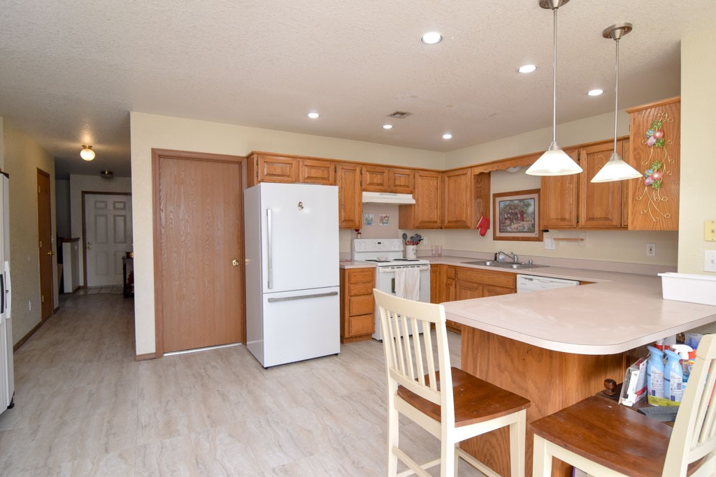 Centennial Acres Unit 07 Rogers - Residential Income