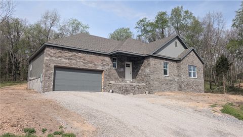 Photo of 7 Hillborough, Bella Vista, AR 72715 (MLS # 1341494)