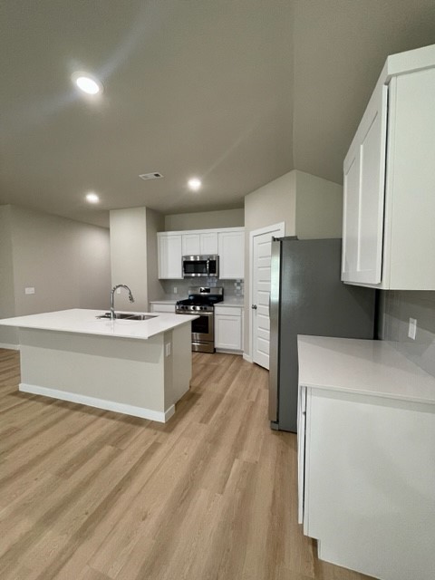 Cottonwood Place - Residential Lease