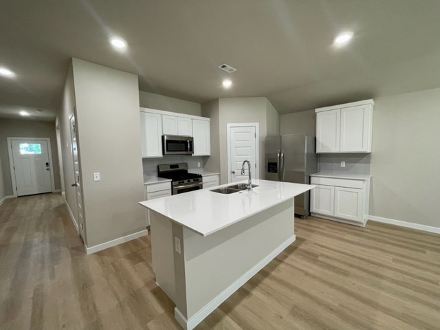 Cottonwood Place - Residential Lease