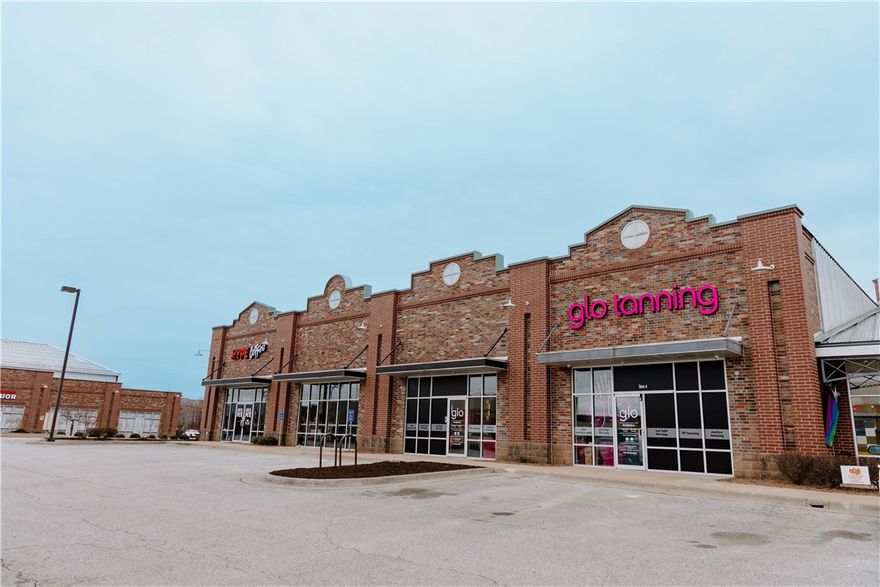 Turn-key office space available now. This Class A mixed-use center is in a prime location adjacent to the U of A directly across from Baum-Walker stadium. The property is within walking distance of several hotels and student housing complexes as well as I-49 being a block away. This suite offers a modern office floor plan with 3 private offices that can easily be divided to create more individual offices.