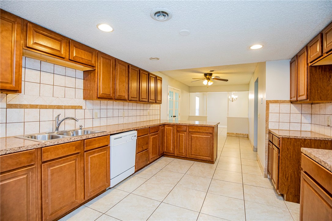 Turtle Creek Place Unit 1 Rogers - Residential Lease