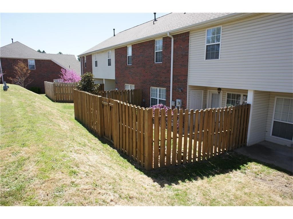 Homes At Oakmont Horizontal Prop Rogers - Residential Lease