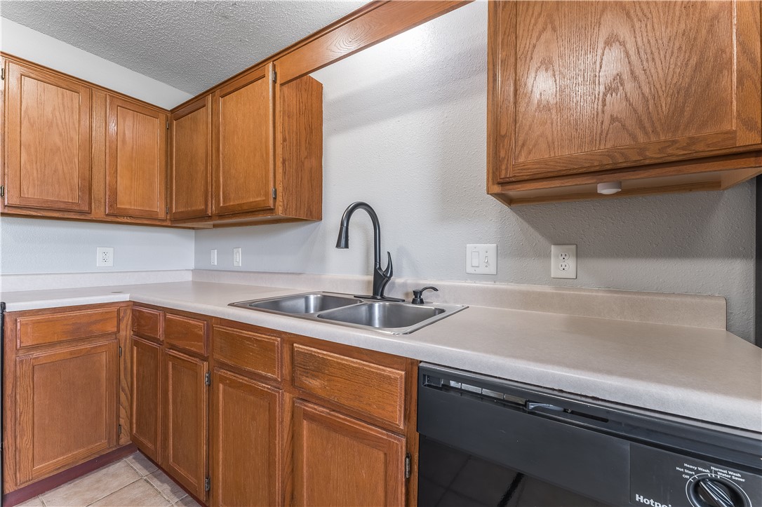 Carriage Square Sub Bentonville - Residential Income