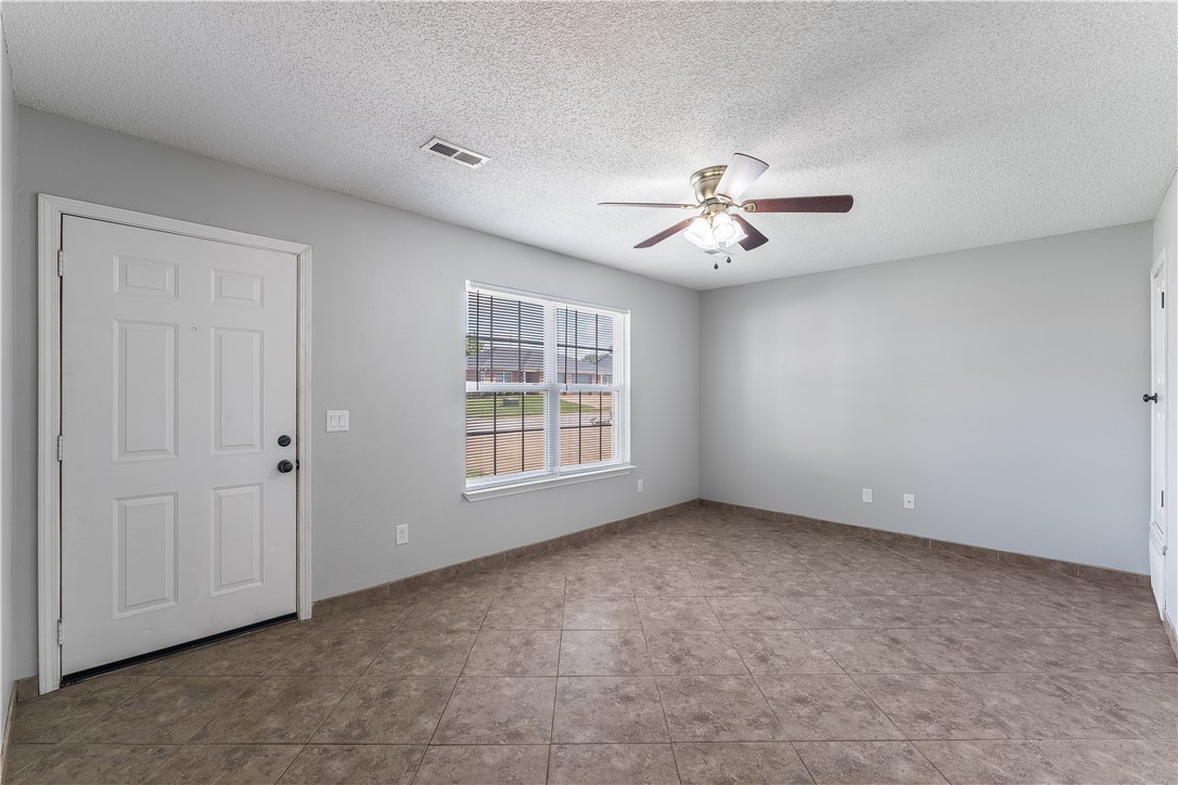 Carriage Square Sub Bentonville - Residential Income