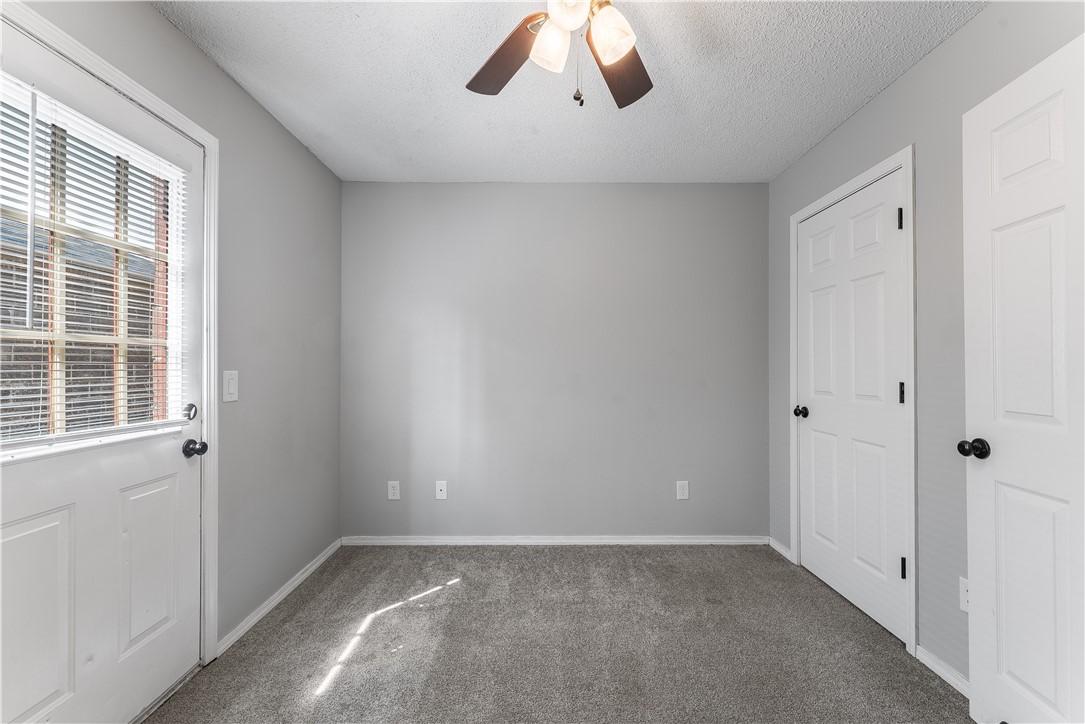 Carriage Square Sub Bentonville - Residential Income