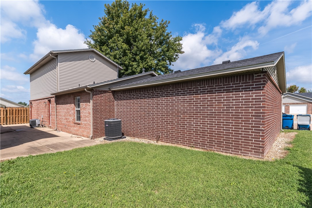 Carriage Square Sub Bentonville - Residential Income
