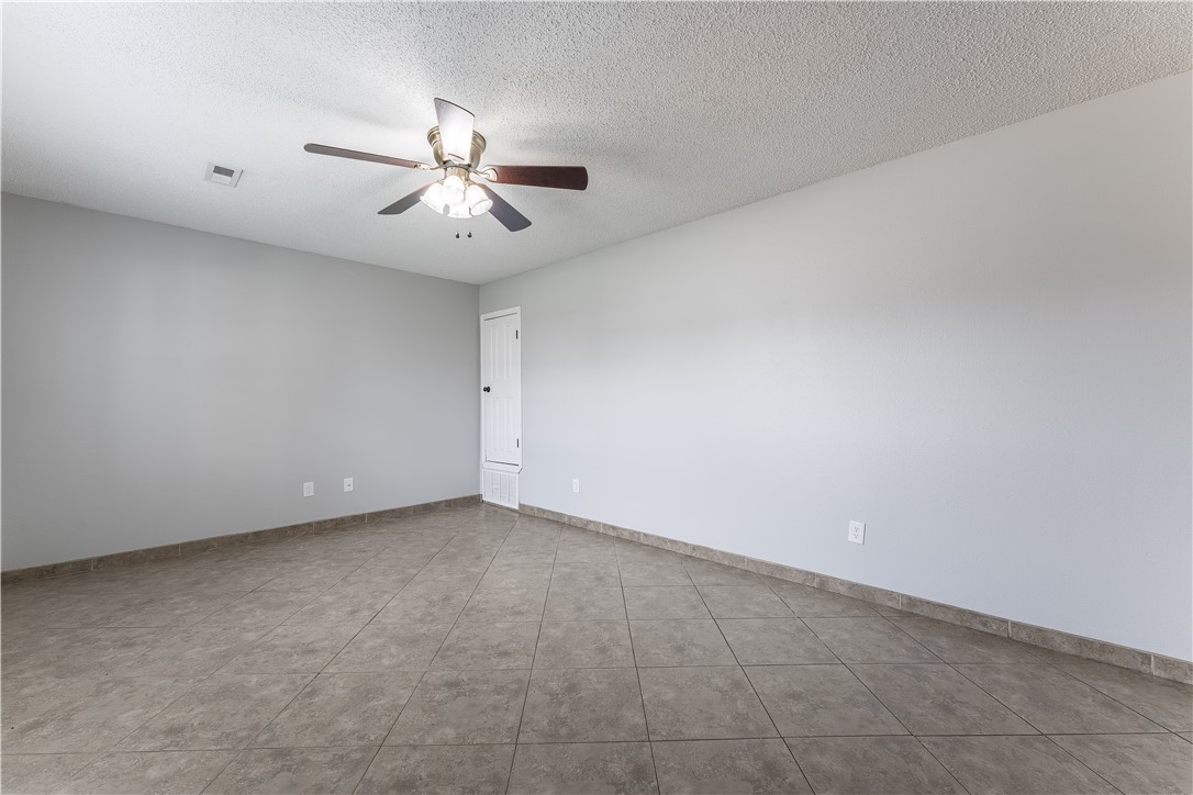 Carriage Square Sub Bentonville - Residential Income