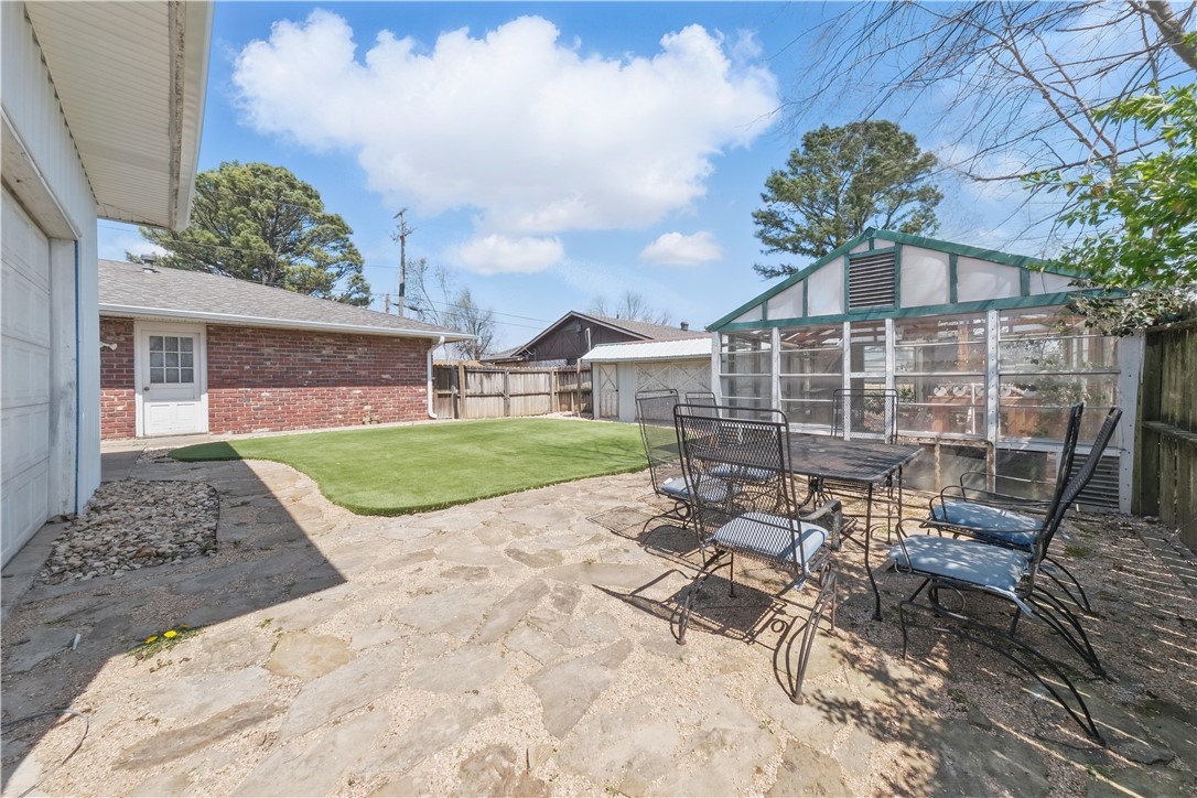Crescent Heights Add Rogers - Residential