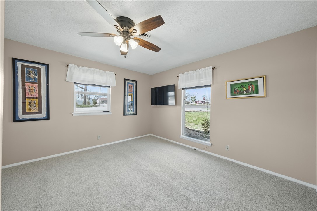 Crescent Heights Add Rogers - Residential
