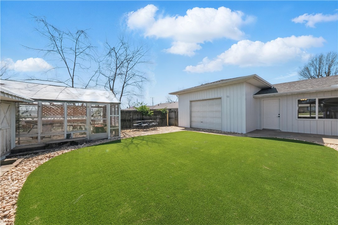 Crescent Heights Add Rogers - Residential