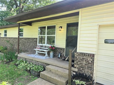 Photo of 1749 Oaklawn, Harrison, AR 72601 (MLS # 1344383)