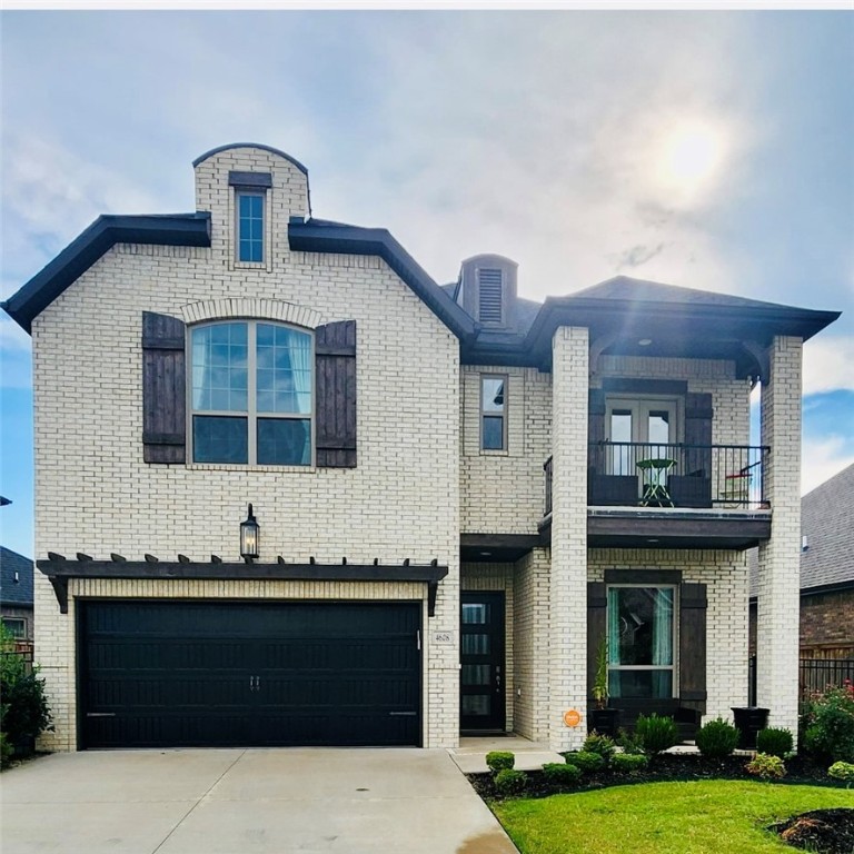 Explore this beautiful all-brick home, nearly new and meticulously maintained, in the sought-after Brighton Cottages subdivision. The Northeast-facing property features an open concept living, kitchen, and dining area with abundant natural light, perfect for entertaining. The upgraded kitchen includes quartz countertops, a marble backsplash, white cabinets, stainless steel appliances, and a pantry.
The spacious primary bedroom offers custom bay windows, quartz counters, a dual vanity, a large tile shower, a jetted tub, a linen closet, and an oversized walk-in closet. Enjoy wood floors in the main living areas and study, carpet in the bedrooms, and tile in the utility room. Relax on the front porch or back covered patio. The home includes a 2-car garage with epoxy flooring. The HOA covers lawn care, sprinkler maintenance, and access to the pool, dog park, and playgrounds.