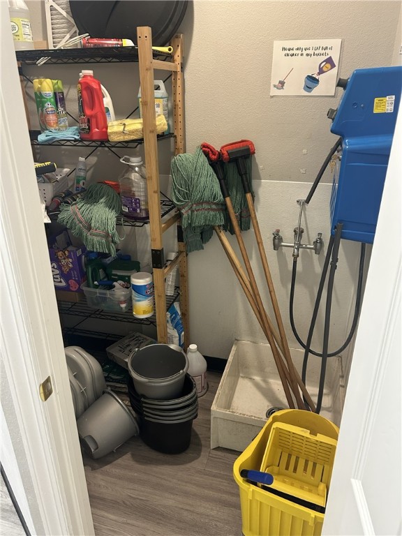 Oak Trace - Commercial Lease