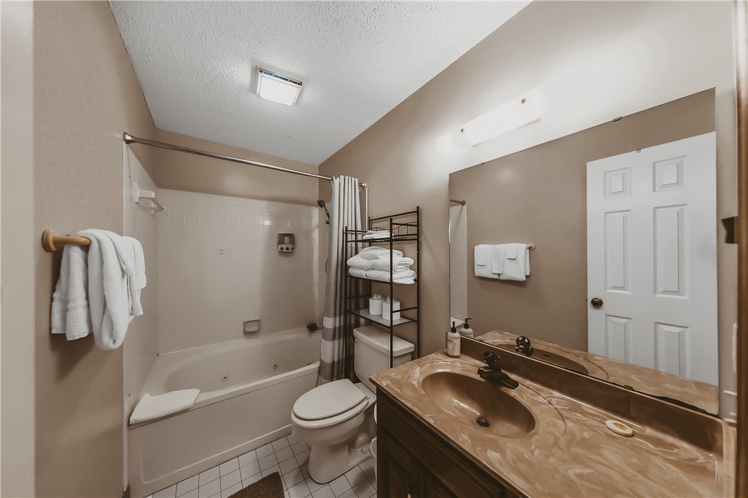 Unit 10 Holiday Island - Residential