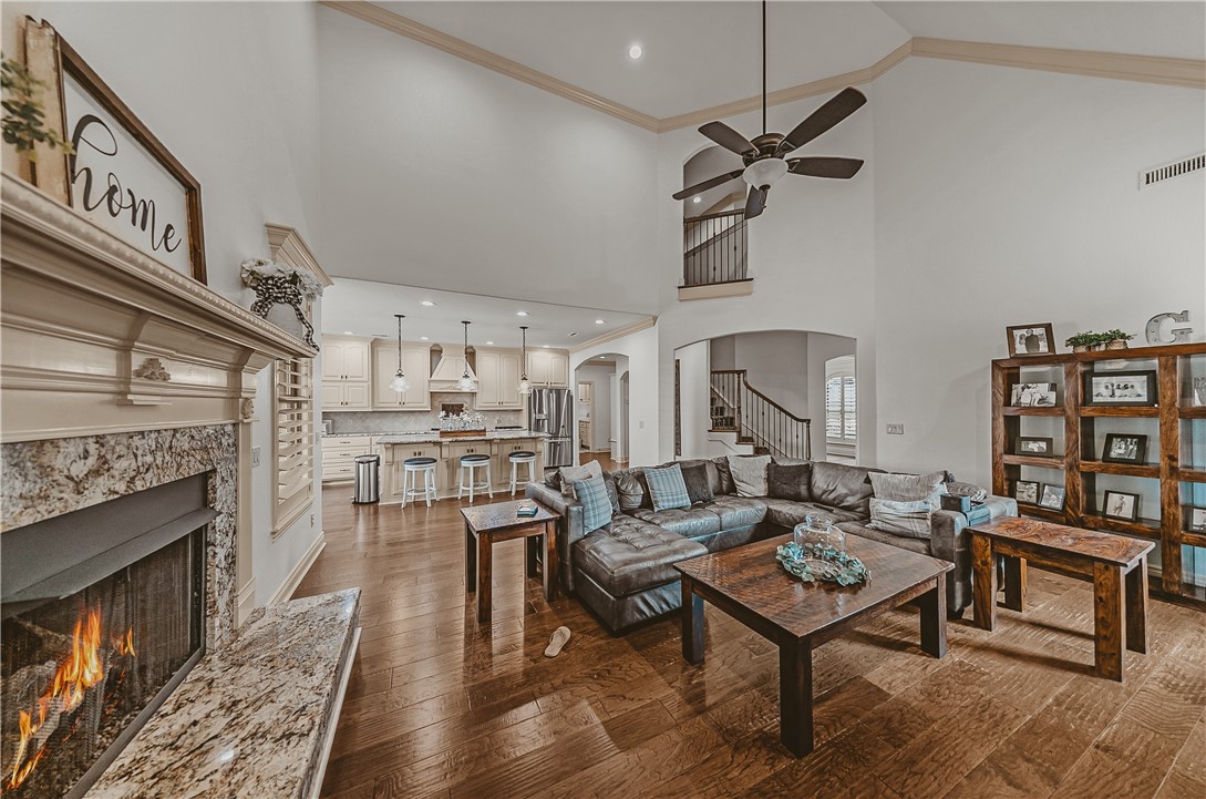 Shadow Valley Ph Ix Rogers - Residential