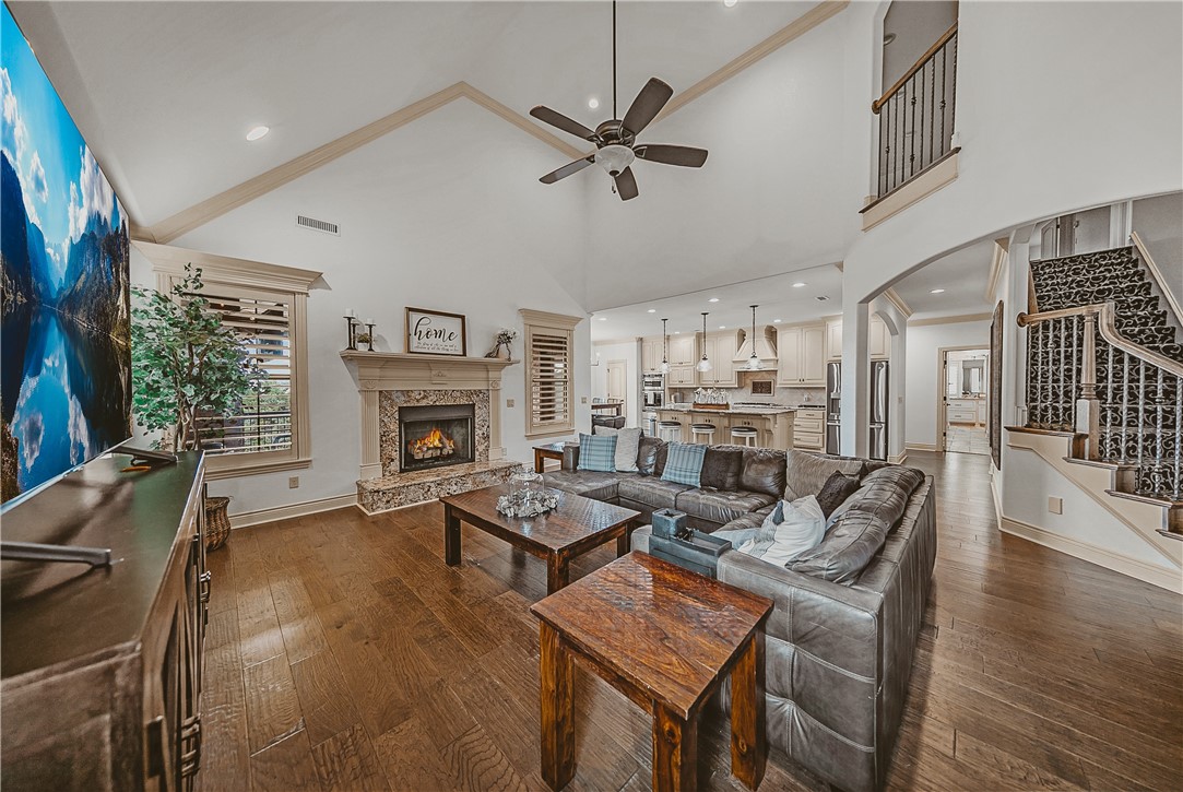 Shadow Valley Ph Ix Rogers - Residential