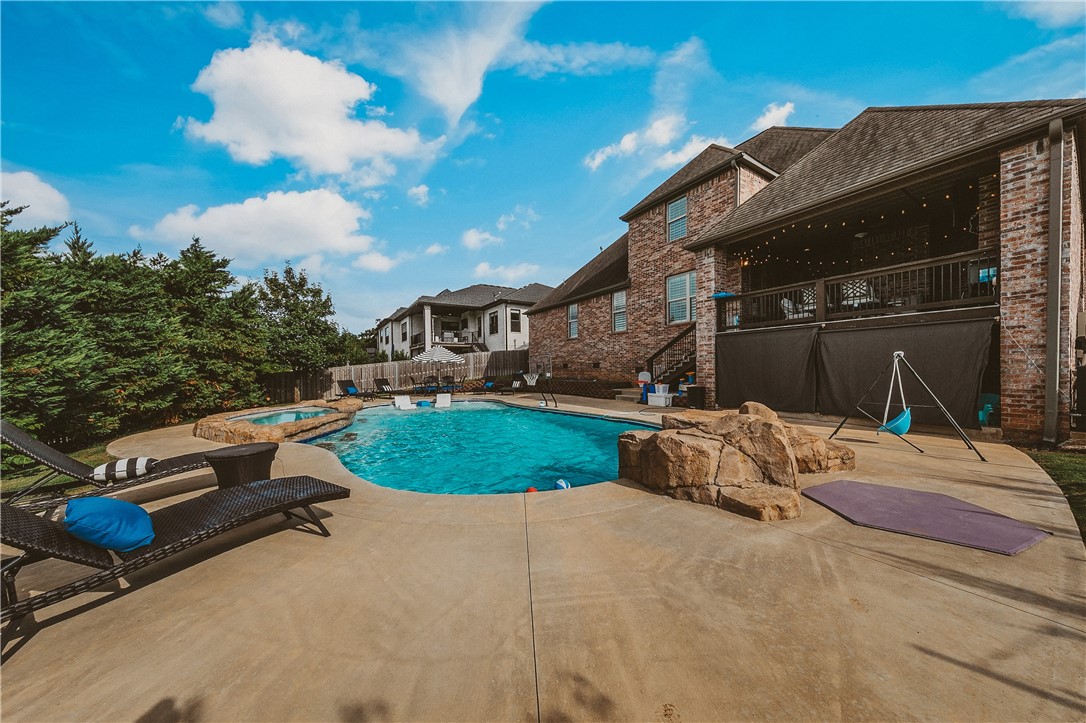 Shadow Valley Ph Ix Rogers - Residential