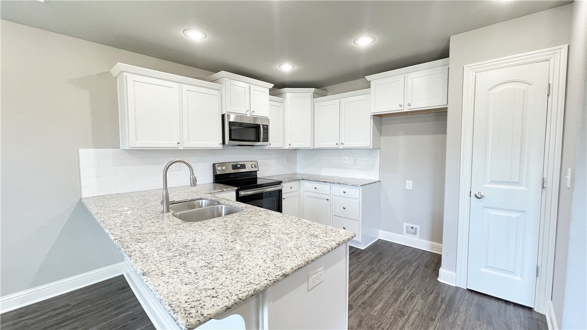 Belle Meade Sub Ph 4 - Residential Lease