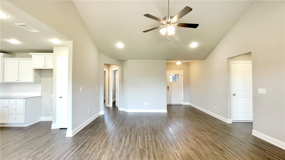 Belle Meade Sub Ph 4 - Residential Lease