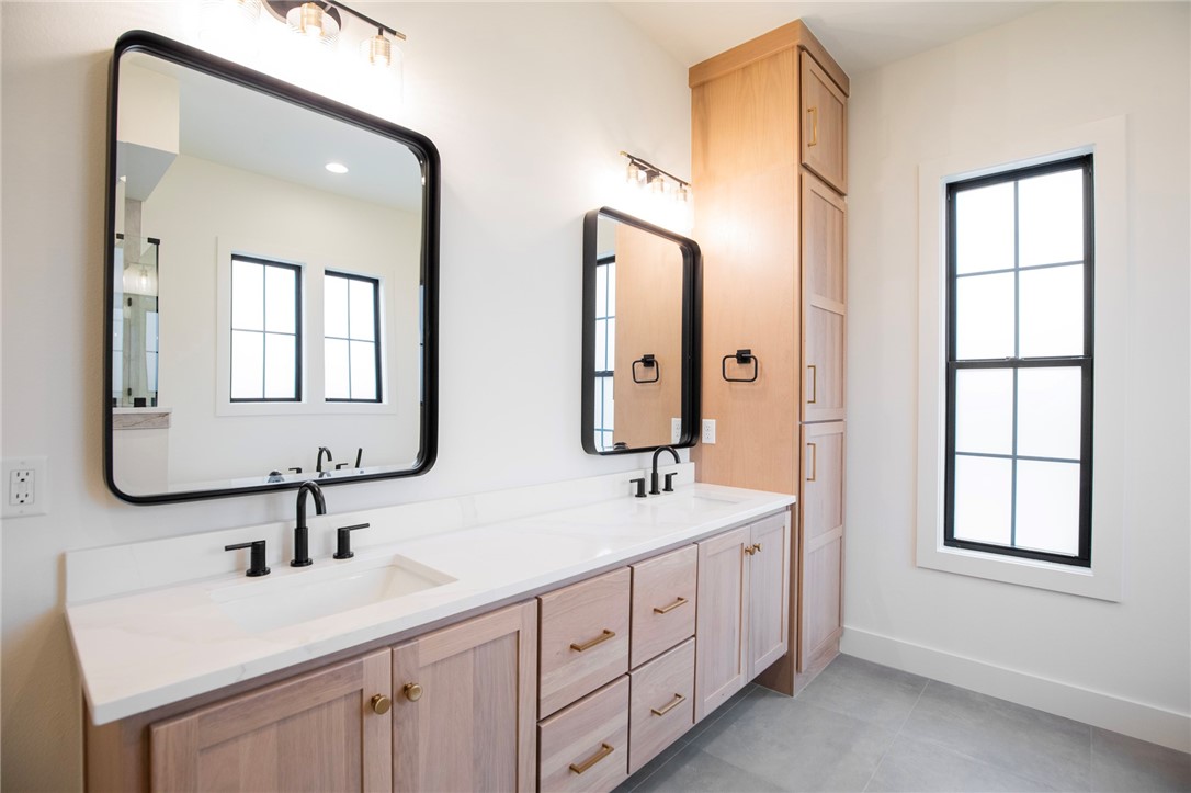 Aurora Heartbeat - Residential