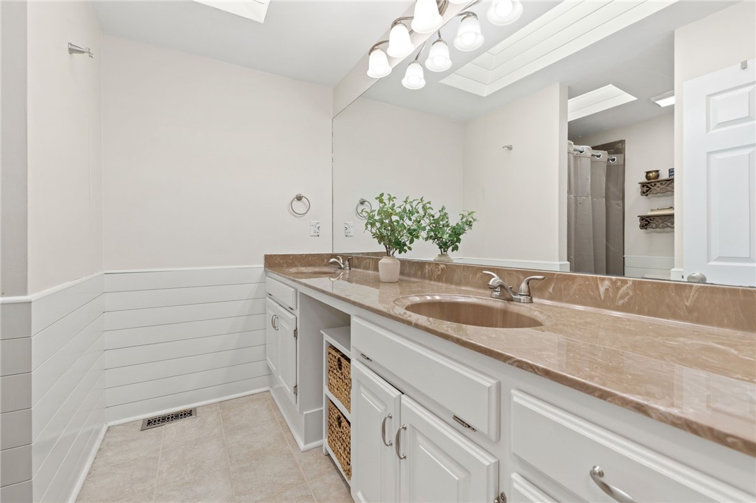 Paradise Valley Sub Tr B - Residential