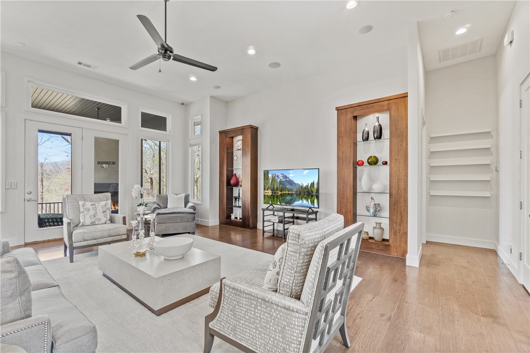 Spring Ridge Sub Springdale - Residential