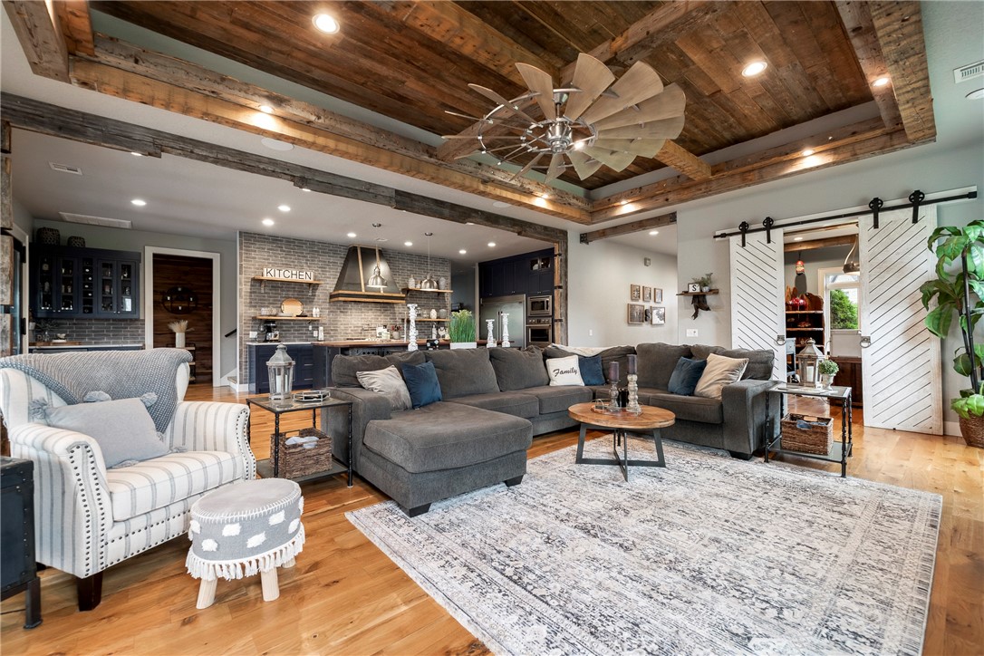 Otter Creek Estates Ph I Cave Spgs - Residential