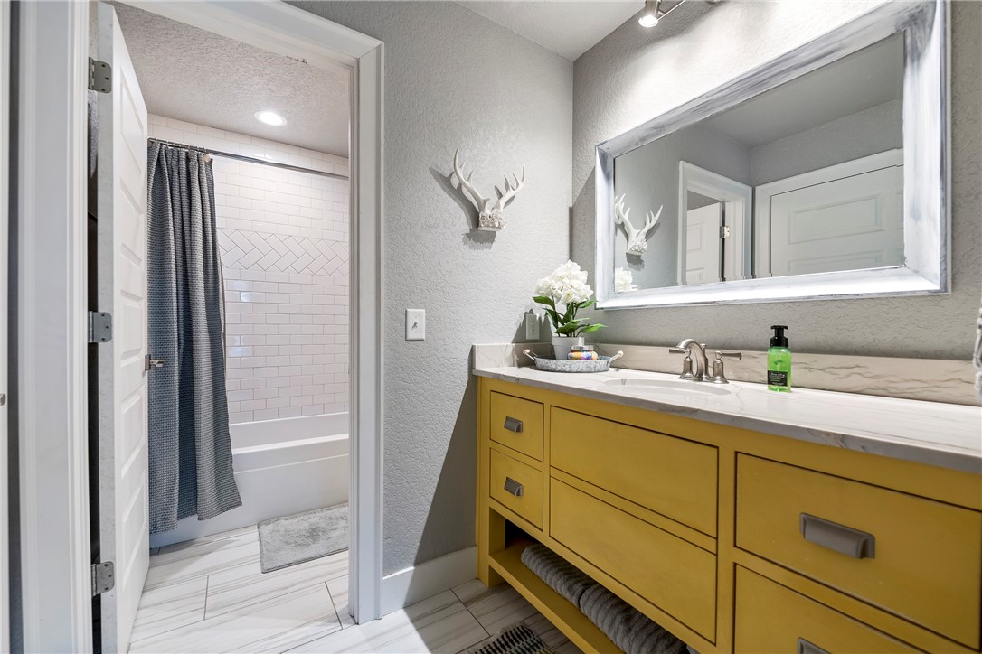 Otter Creek Estates Ph I Cave Spgs - Residential