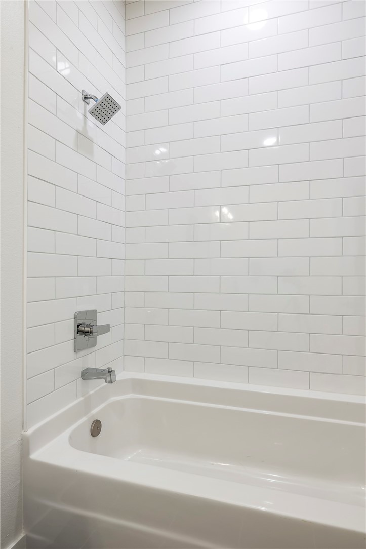 Bluffs Sub, The Bentonville - Residential