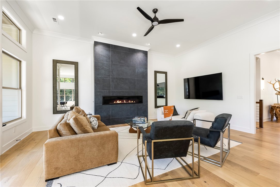 Bluffs Sub, The Bentonville - Residential