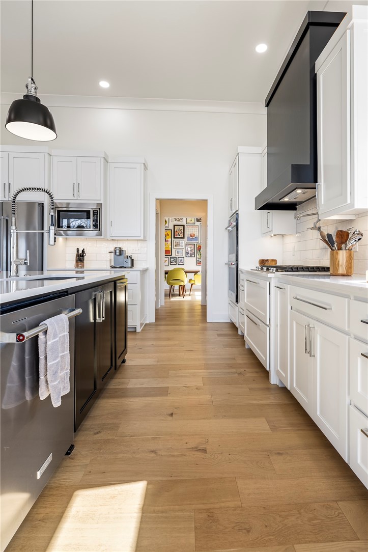 Bluffs Sub, The Bentonville - Residential