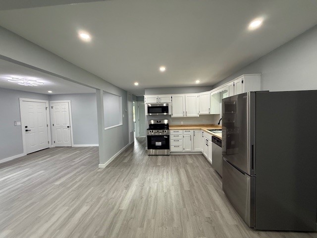 PARIS METES & BOUNDS 1-7-26 - Residential