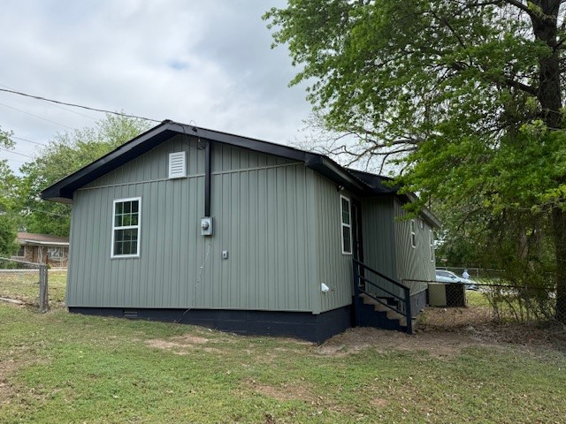 PARIS METES & BOUNDS 1-7-26 - Residential