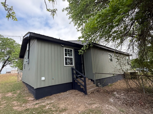 PARIS METES & BOUNDS 1-7-26 - Residential