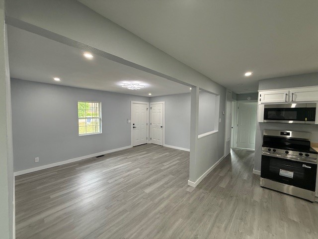 PARIS METES & BOUNDS 1-7-26 - Residential