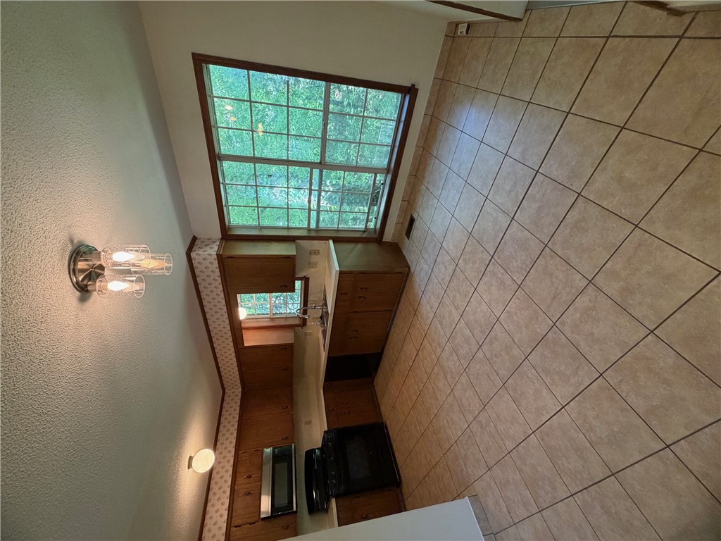 WEST RIDGE PHASE II - Residential