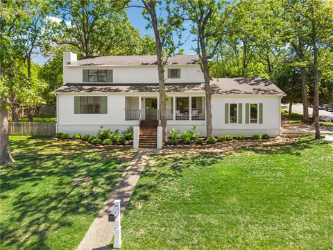 Photo of 2386 N Azalea Terrace, Fayetteville, AR 72703 (MLS # 1343966)