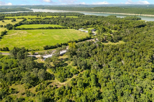 22244 N HIGHWAY 281, LEAD HILL, AR 72644 - Image 444fbd7e123cc2fb9c1526cbf6c141ce/1920803094